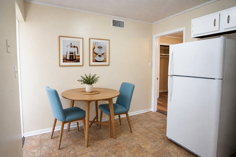 1701 Hutchinson Ave 1-2 Beds Apartment for Rent