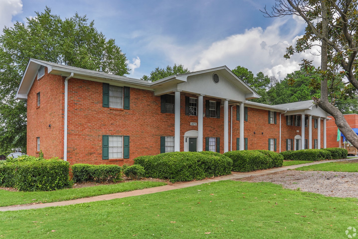 Lexington Apartments