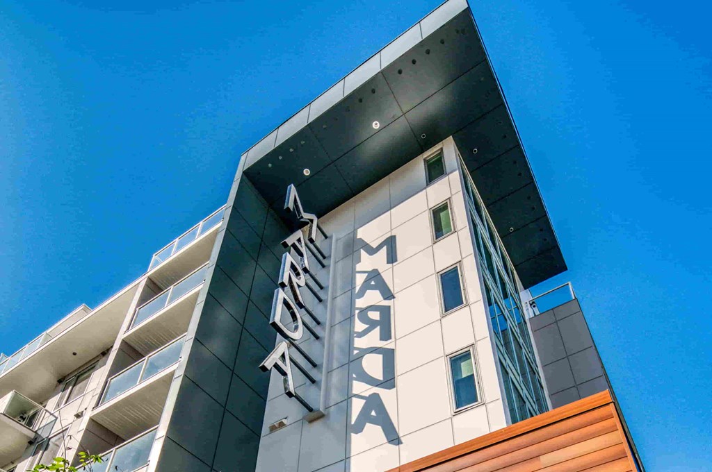 the building in which the hotel is located