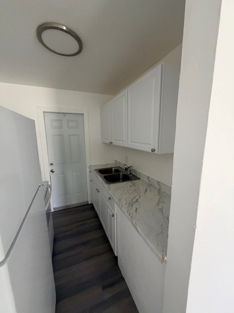 3033 2Nd Street 2 Beds Apartment for Rent