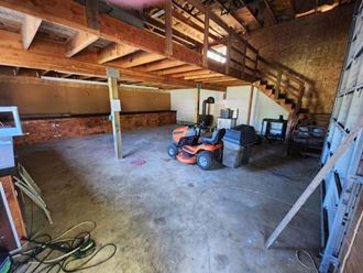 397 NW Douglas St                   (1139)