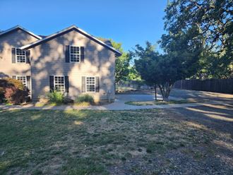 397 NW Douglas St                   (1139)