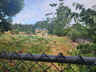 397 NW Douglas St                   (1139)