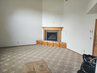 397 NW Douglas St                   (1139)