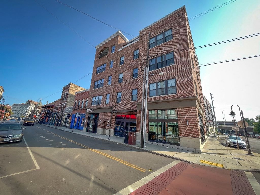 Storage Units for Rent available at 115 Willow Ave, Knoxville, TN 37915