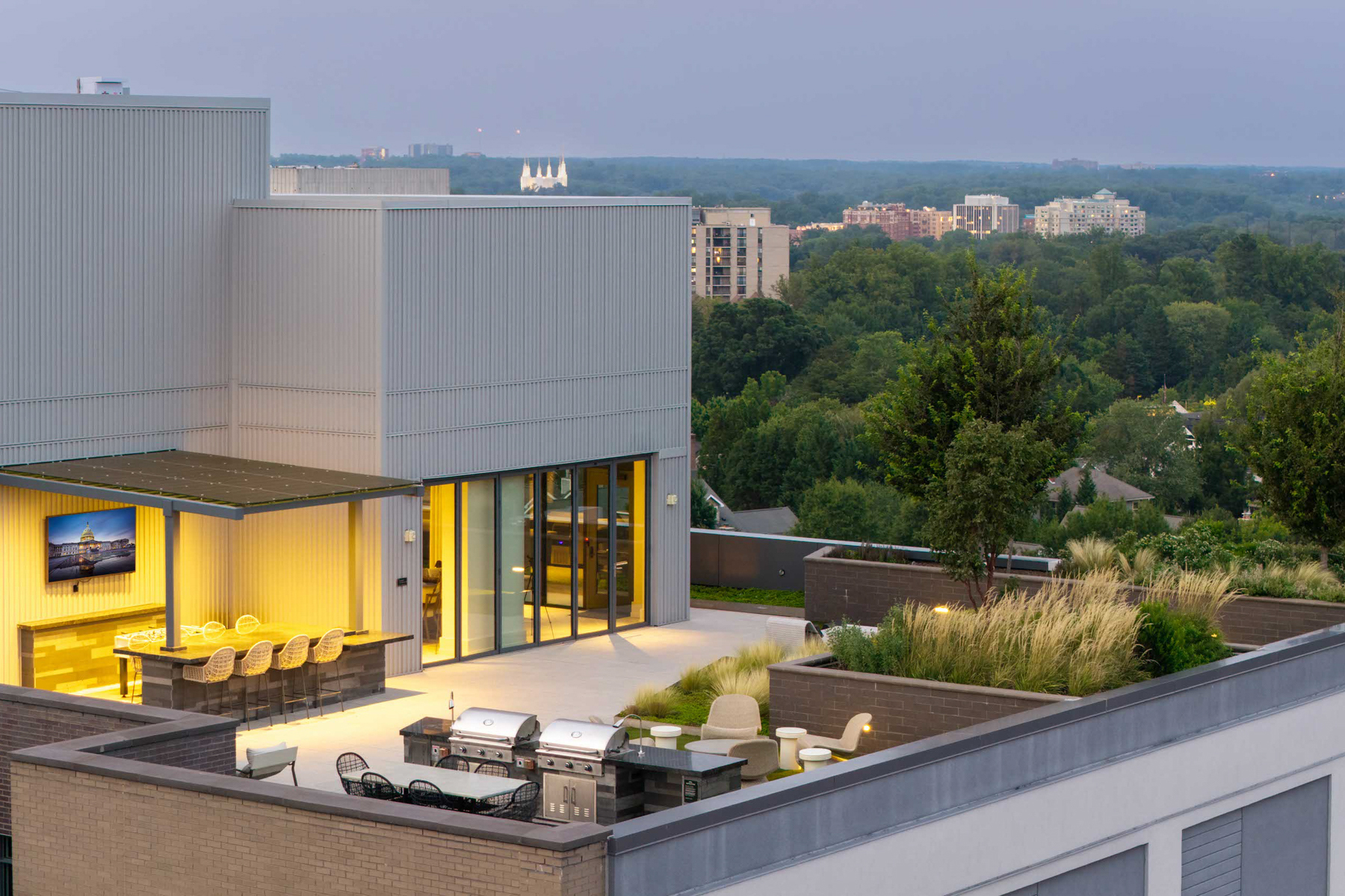 The Camille Apartments - Bethesda, MD - Rooftop Lounge