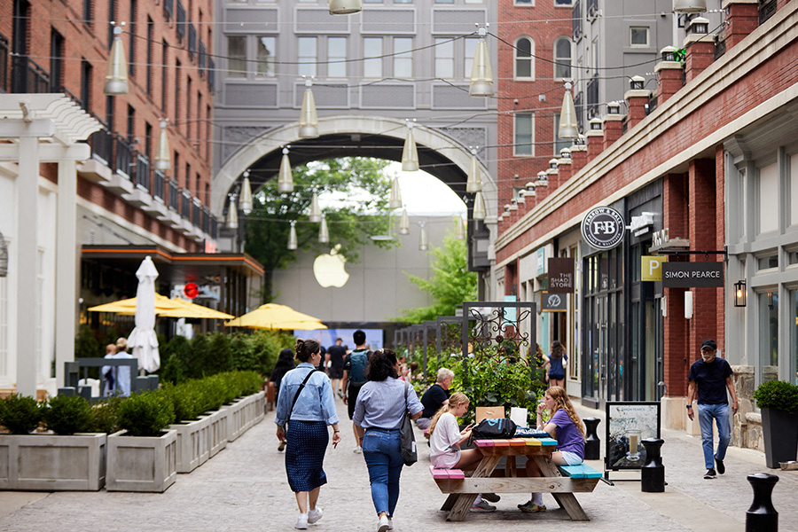 Apartments in Bethesda, MD - The Camille Apartments - Woodmont Triangle