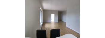 2 Bed, 1 Bath (Penthouse Suite)
