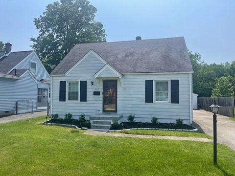 628 Harris Pl 3 Beds Apartment for Rent