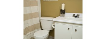 1 Bed, 1 Bath (Small)