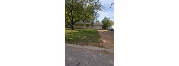 4/1 873 sqft