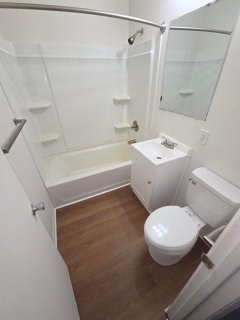 805 E Vine Street 2 Beds Apartment for Rent