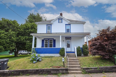 670 Jones Ave 4 Beds Apartment for Rent