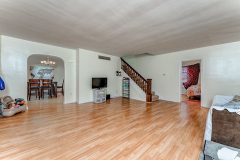 759 Snider Street 3 Beds Apartment for Rent