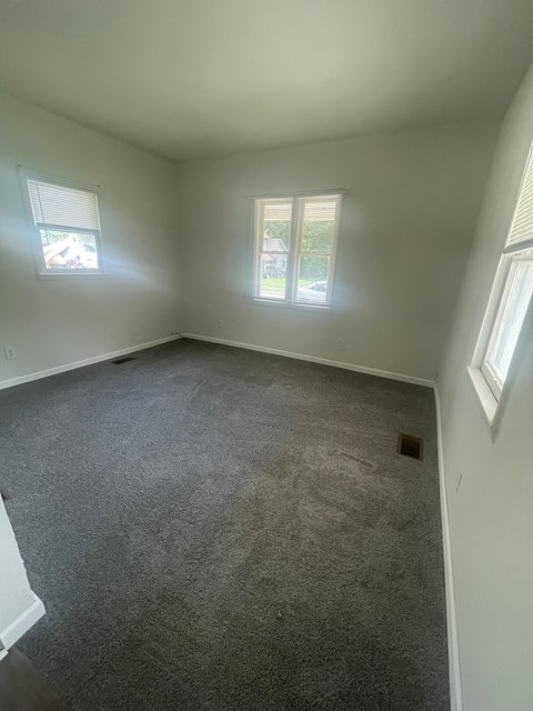 1064 S Central 3 Beds Apartment for Rent