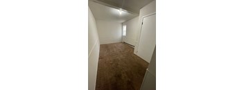 2 Bedrooms, 1 Bathroom