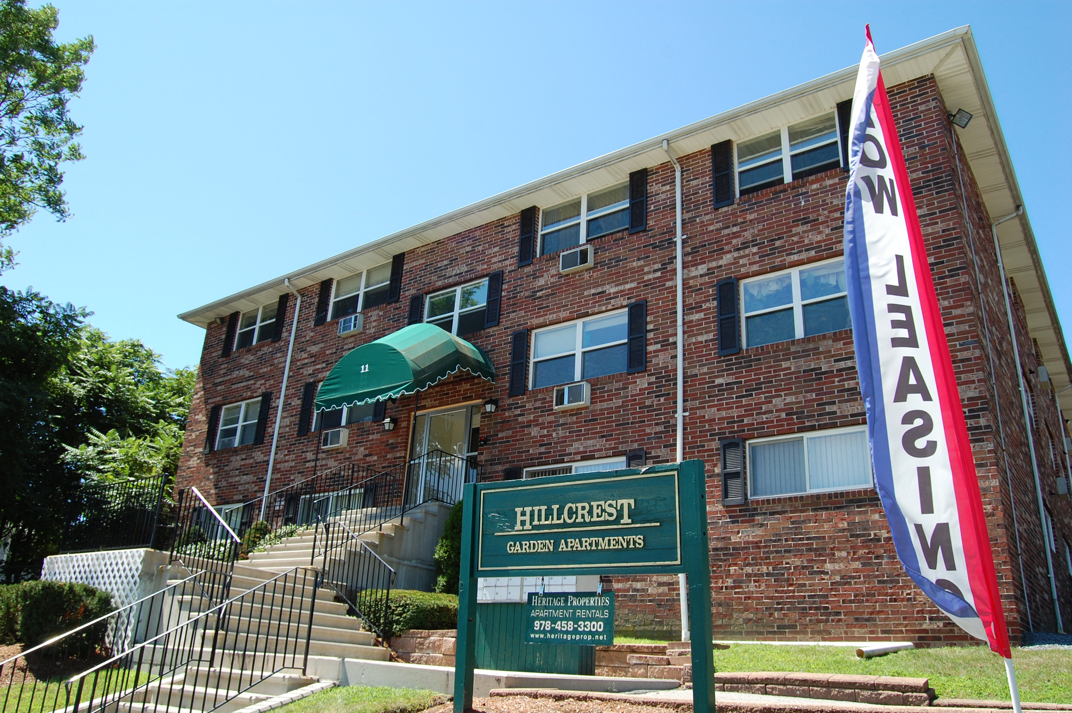Lowell, MA Apartment Hillcrest Gardens Heritage Properties