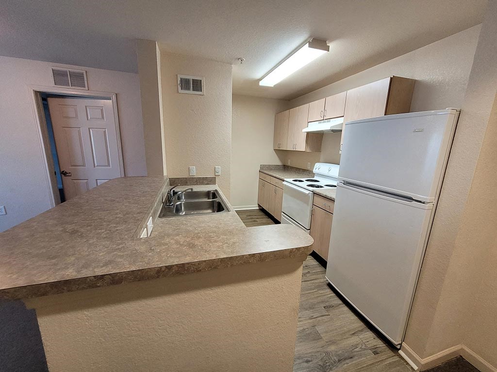 MADISON MANOR Apartments, 7400 HOGAN ROAD, JACKSONVILLE, FL - RentCafe