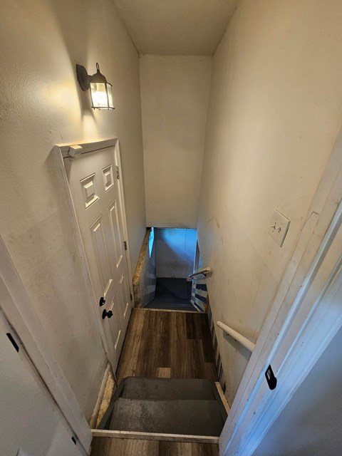 10306 Lilac Avenue 3 Beds Apartment for Rent
