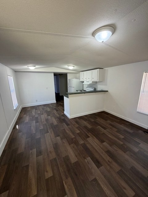 2040 Siesta Lane 2 Beds Apartment for Rent