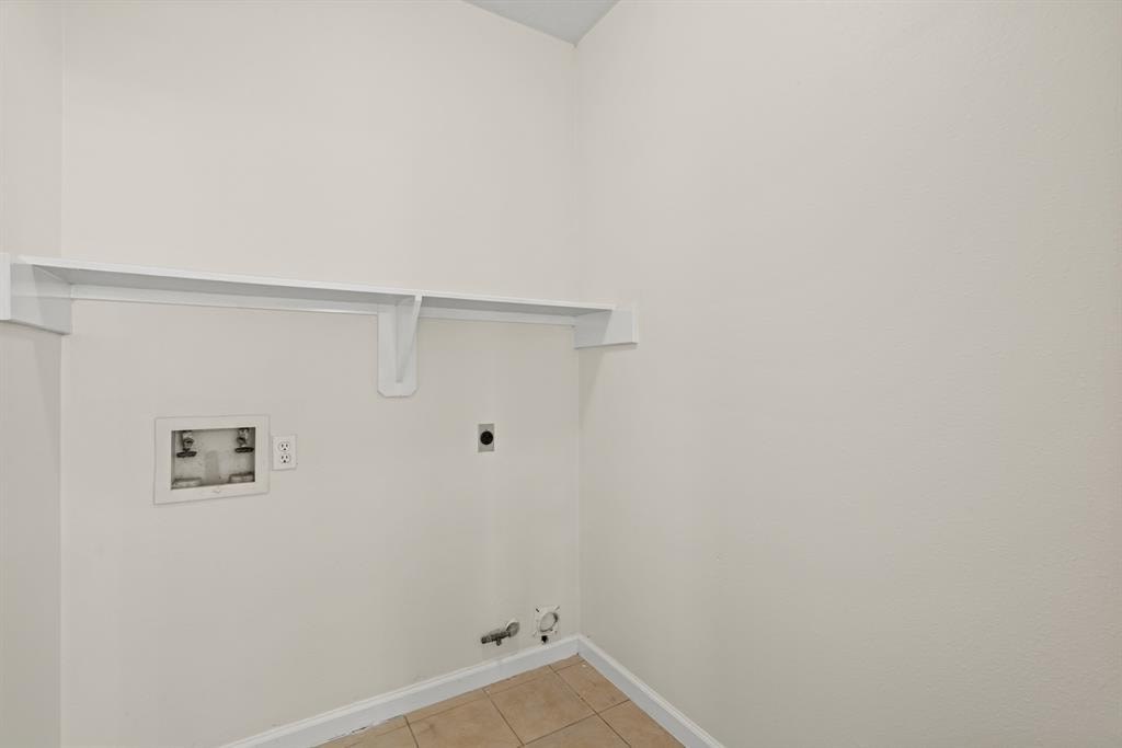 15810 Mission View Court 4 Beds House for Rent - Photo Gallery 4