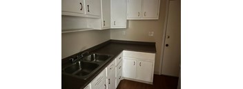 1 Bedroom, 1 Bathroom