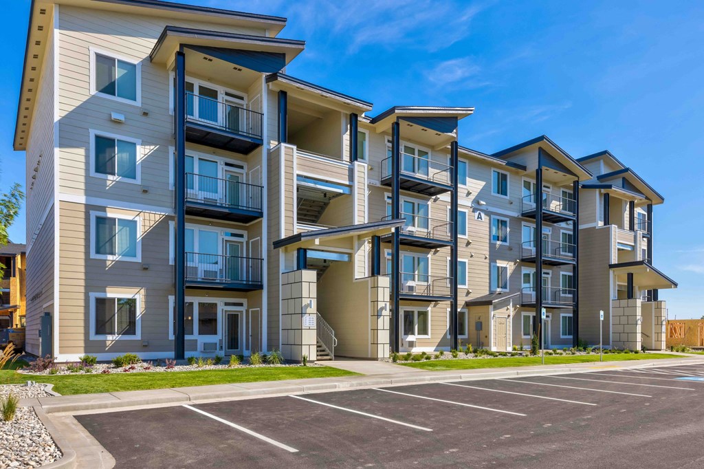 River's Edge Apartments