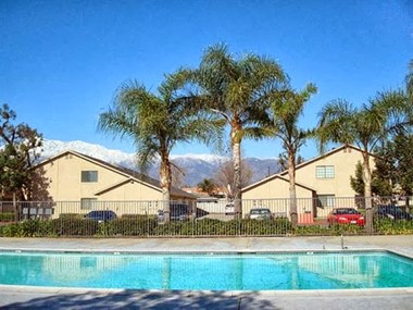 8150 Cottonwood Ave. 1-3 Beds Apartment for Rent Photo Gallery 1