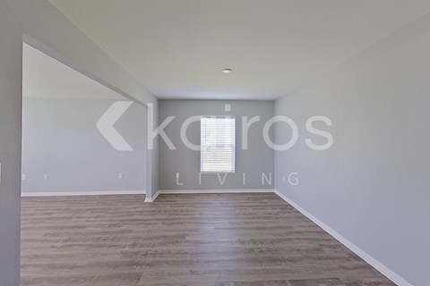 1010 Kaye St E 4 Beds Apartment for Rent