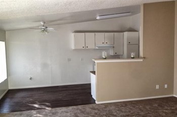 5829 Montgomery St. 1-4 Beds Apartment for Rent - Photo Gallery 6
