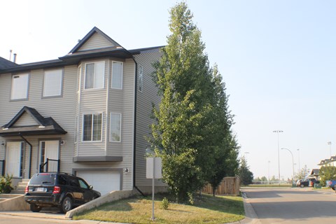 101 Grizzly Bay 3 Beds Apartment for Rent