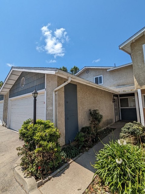 1738 Lynn Dr. #9 2 Beds Apartment for Rent