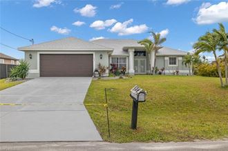124 NW 35Th Pl 4 Beds Apartment for Rent