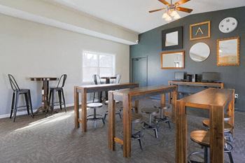 business center at Arbors at Eastland