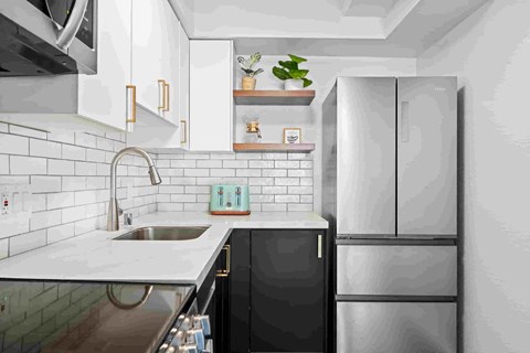 2701 Capitol Avenue Studio-1 Bed Apartment for Rent - Photo Gallery 21