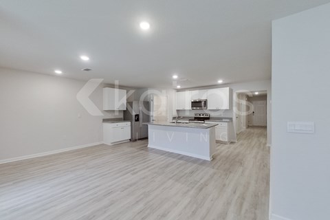 152 Swallowtail Ln 4 Beds Apartment for Rent