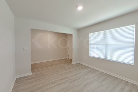 245 Monarch Ln 5 Beds Apartment for Rent