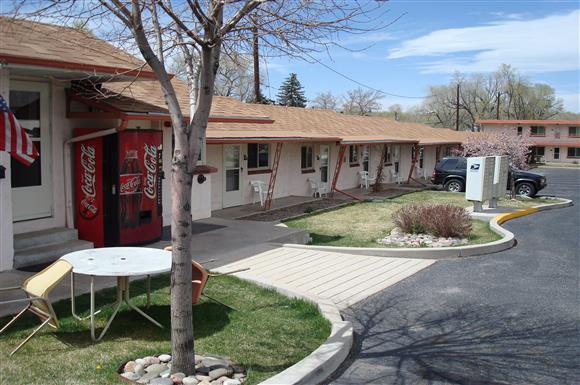 Plaza On Platte Apartments 2508 E Platte Ave Colorado