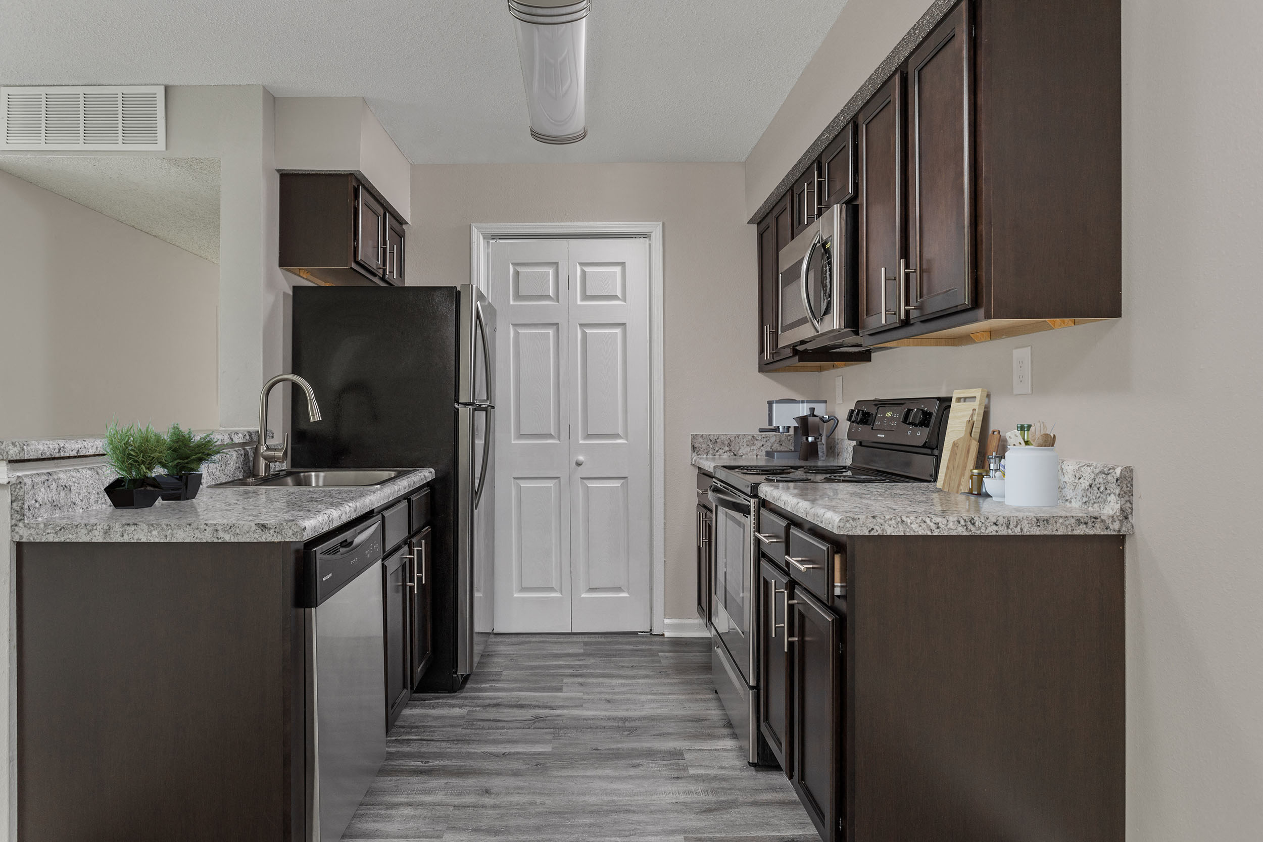 Crestmont Apartments in Marietta, GA