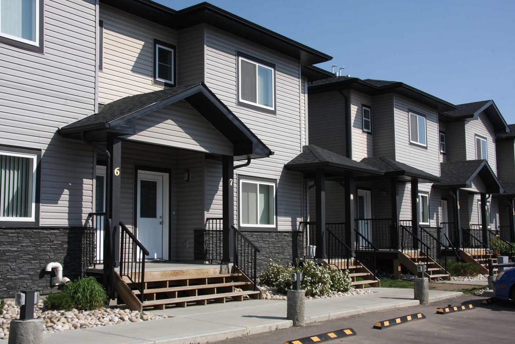 Carriage Homes SPACIOUS TOWNHOMES FOR RENT IN SPRUCE GROVE, 1 72