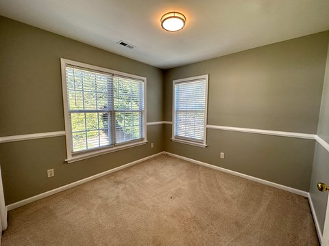 216 Neal Court 3 Beds Apartment for Rent