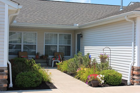 Brunswick Ohio Apartment Rentals Redwood Living Stoney Run Plum Creek Entrance