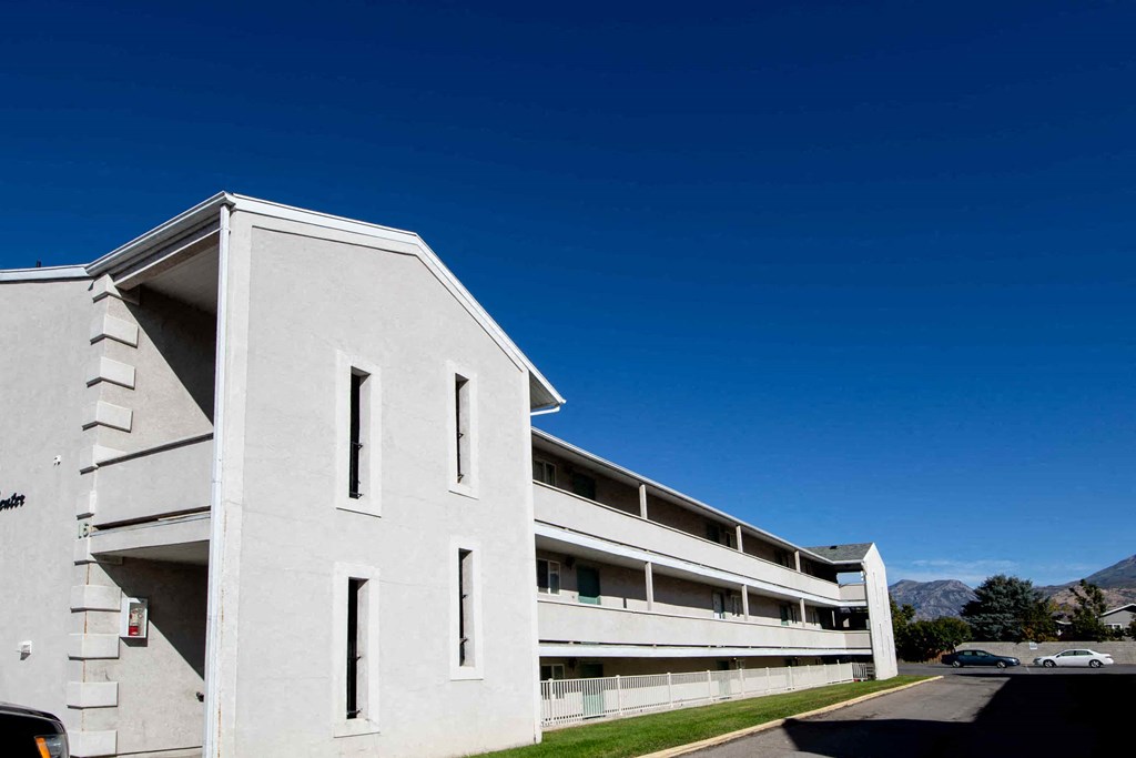 the building where the hotel is located