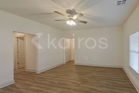 8049 Hendrick Dr 4 Beds Apartment for Rent