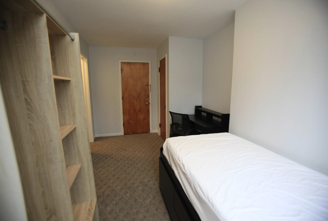 413-3 bedroom