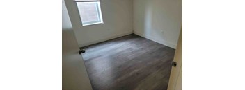 2 Bedrooms, 1 Bathroom