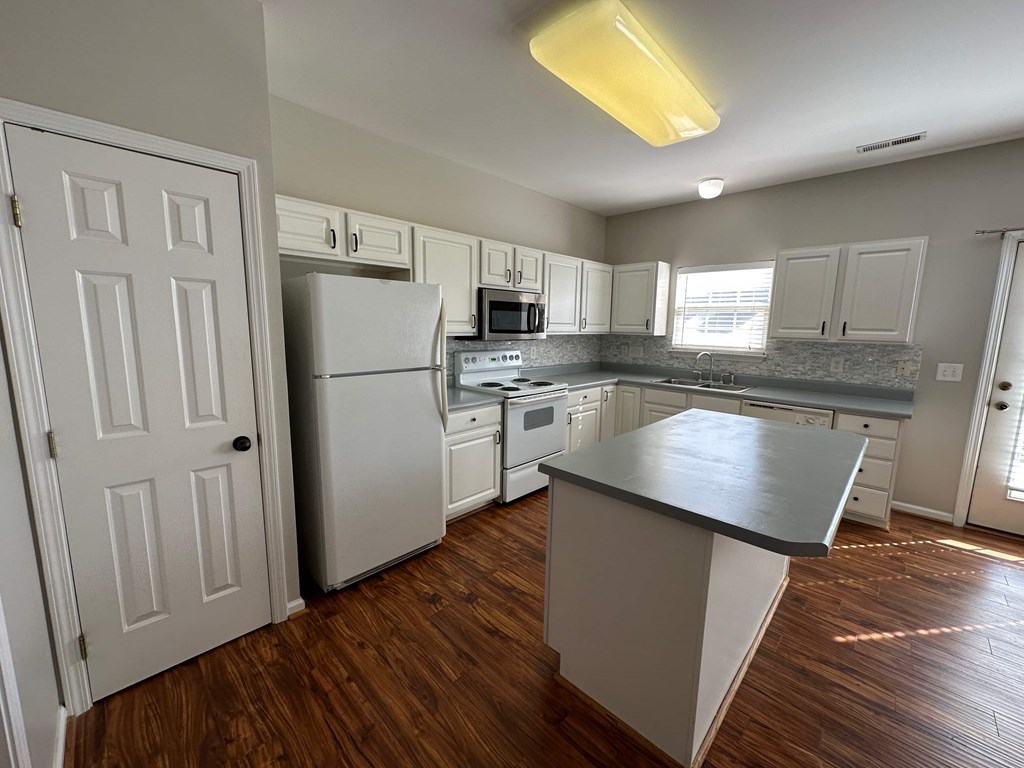 310 Moonstone Drive 2 Beds House for Rent - Photo Gallery 8