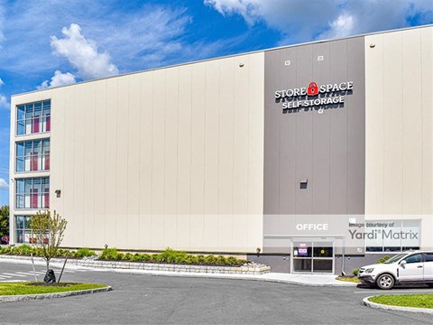 Storage Units for Rent available at 5412 South Bay Road, Syracuse, NY 13212