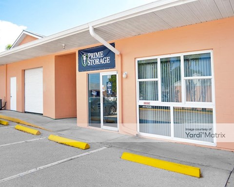 Storage Units for Rent available at 1122 Old Dixie Hwy, Vero Beach, FL 32960