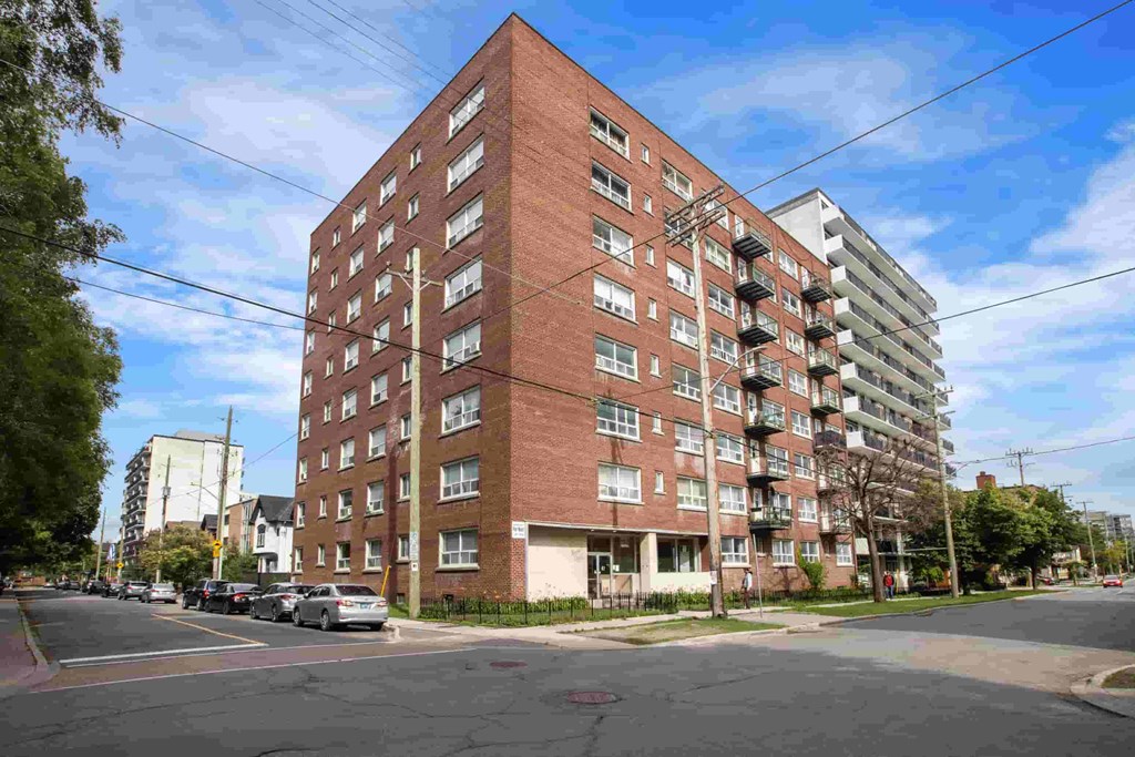 Sadler's Court . Apartments, Sadler's Court Apts., Ottawa, ON RentCafe